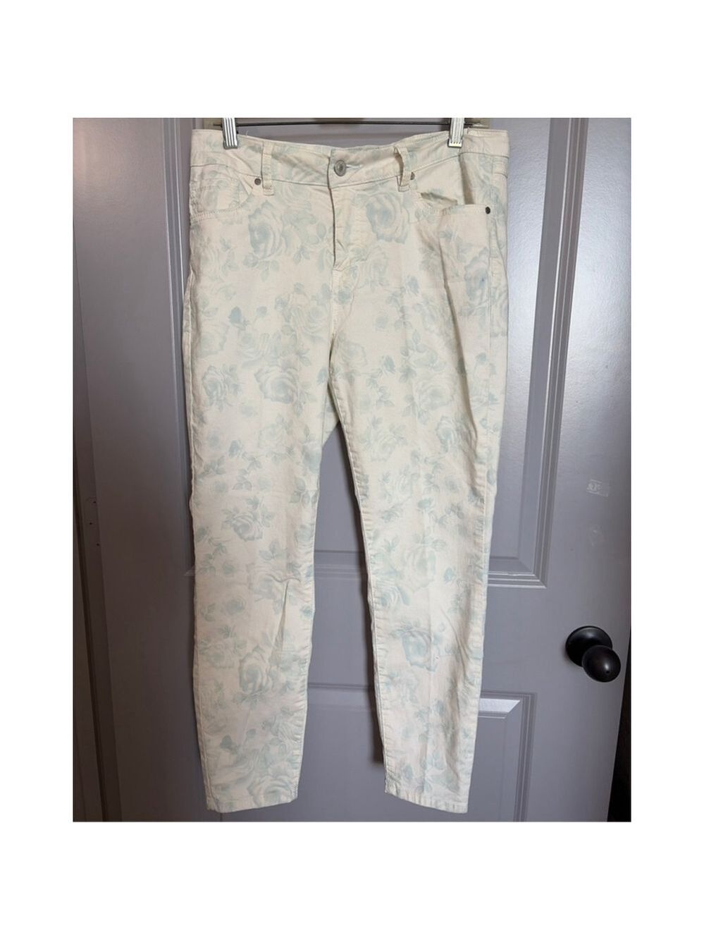 Women's ARTISAN NY Skinny Jeans Size 10 Off-White Light Blue-teal Floral #0049